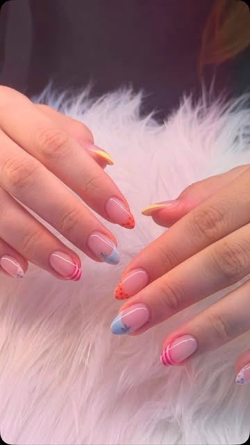 Pastel French tips in pink, blue, orange and yellow